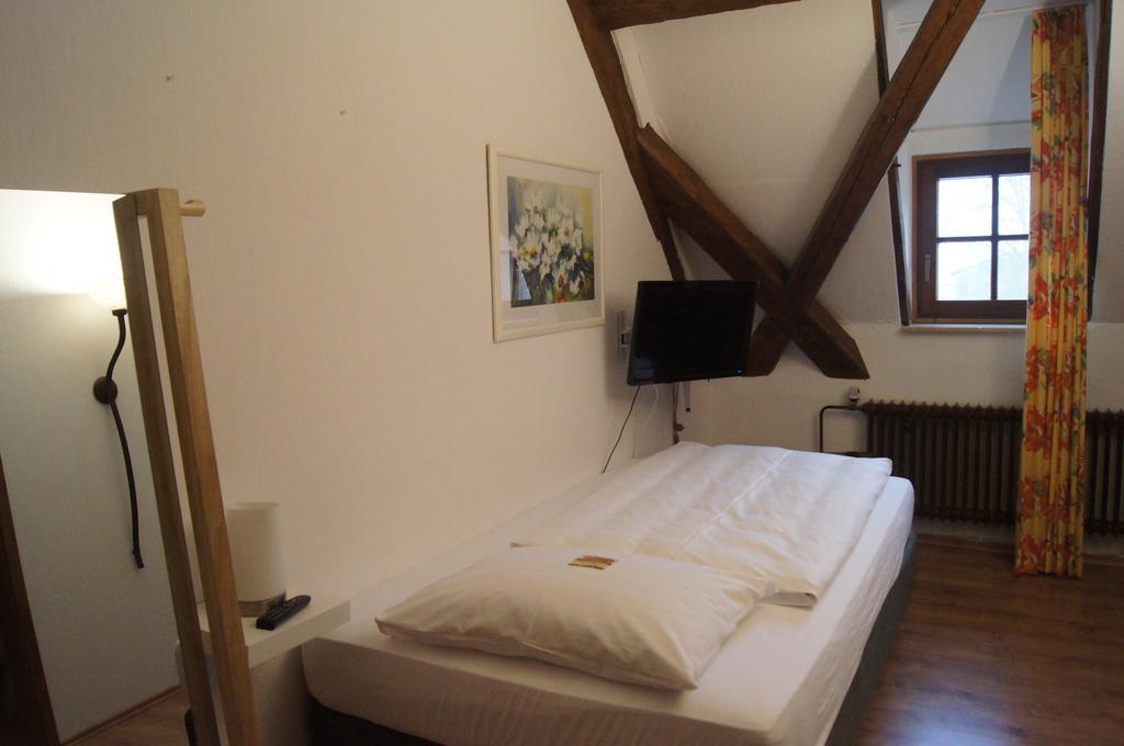 Land-Gast-Hof Walkmuehle Hotel Feuchtwangen Eksteriør billede